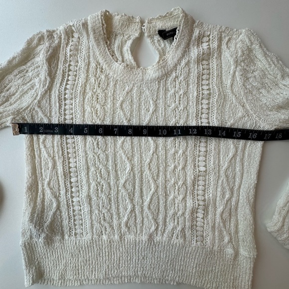 BCBG MaxAzria Mixed Stitch Spring sweater
Milky White Size XS - Picture 5 of 6